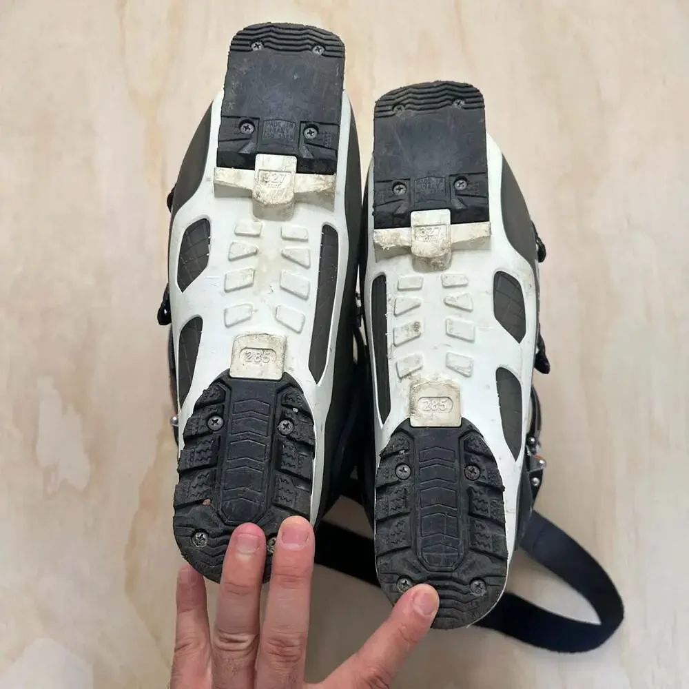 Dalbello Avanti 100 Ski Boots Flex Index 100 size 11 us